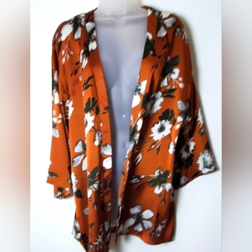 Charlotte Russe Brown Floral Kimono